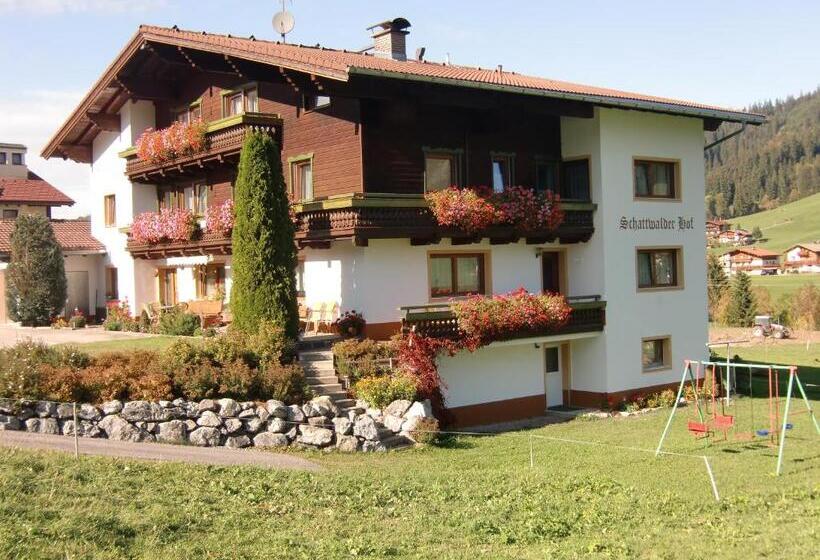 פנסיון Schattwalder Hof