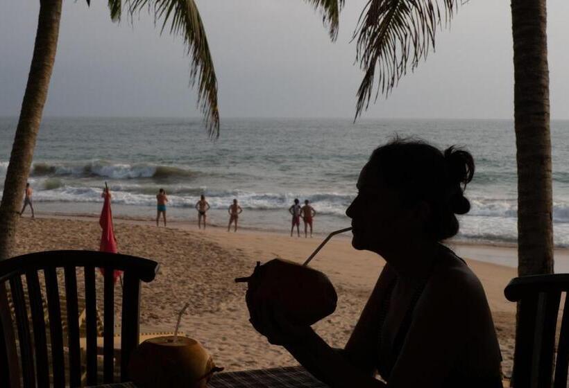 펜션 Tamaro Beach Resort