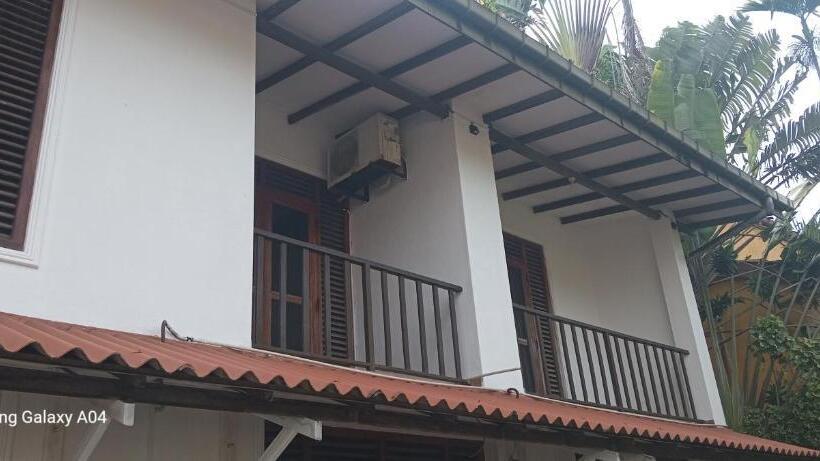 펜션 Tamaro Beach Resort