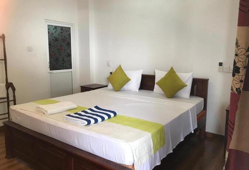 펜션 Tamaro Beach Resort