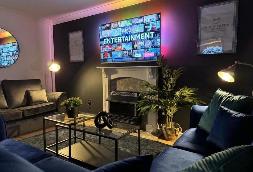 Rooms Near Me   Central Birmingham Free Parking