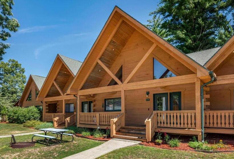 Three Bears Resort, Ascend Hotel Collection