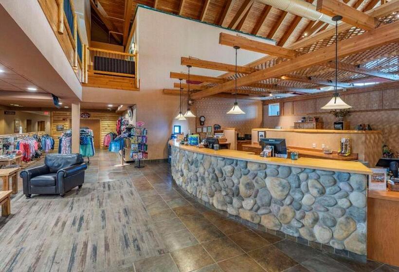 Three Bears Resort, Ascend Hotel Collection