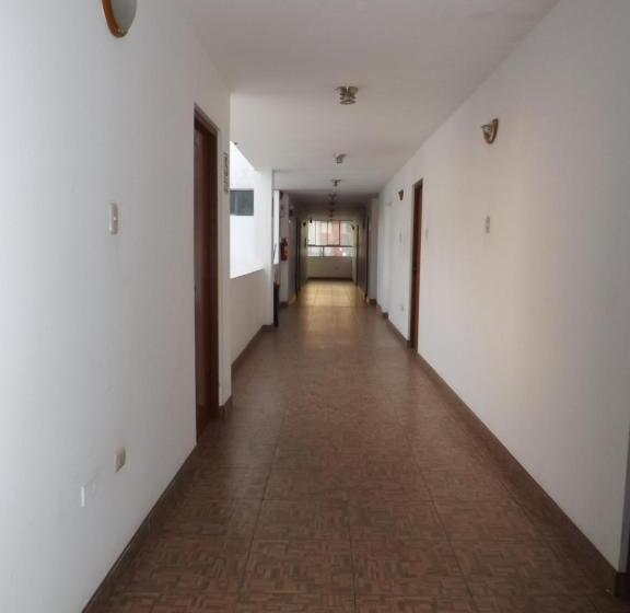 Venecia Hotel Carrion