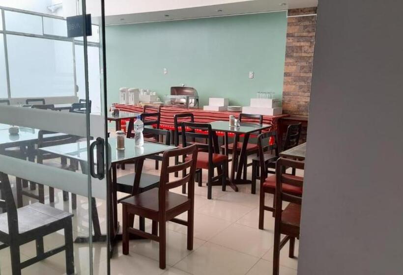 Venecia Hotel Carrion