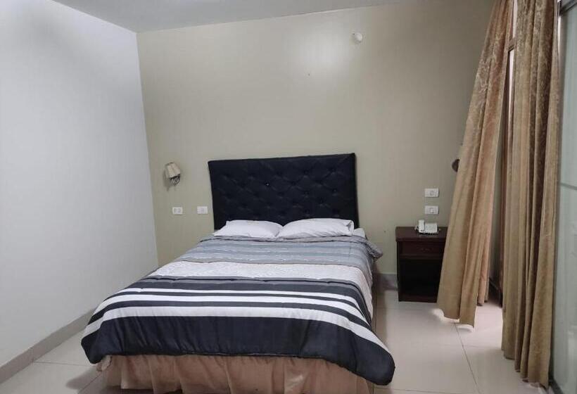 Venecia Hotel Carrion