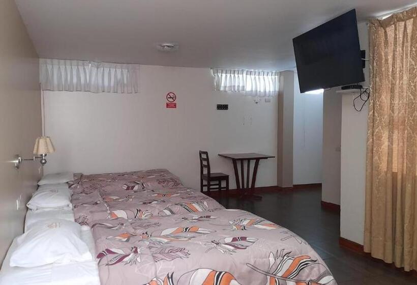 Venecia Hotel Carrion