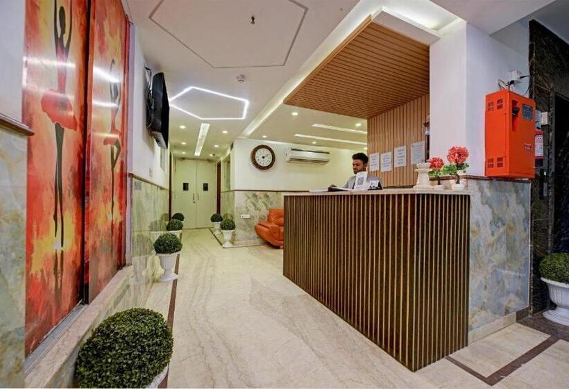 Airport Hotel De Rosewood