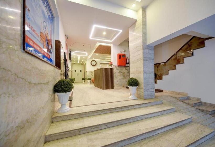 Airport Hotel De Rosewood