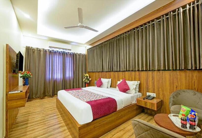 Airport Hotel De Rosewood