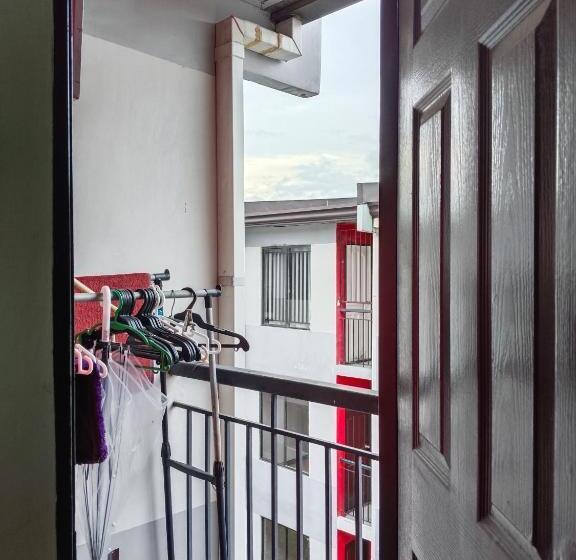 هاستل Amenadiel & Cc   Imus Staycation