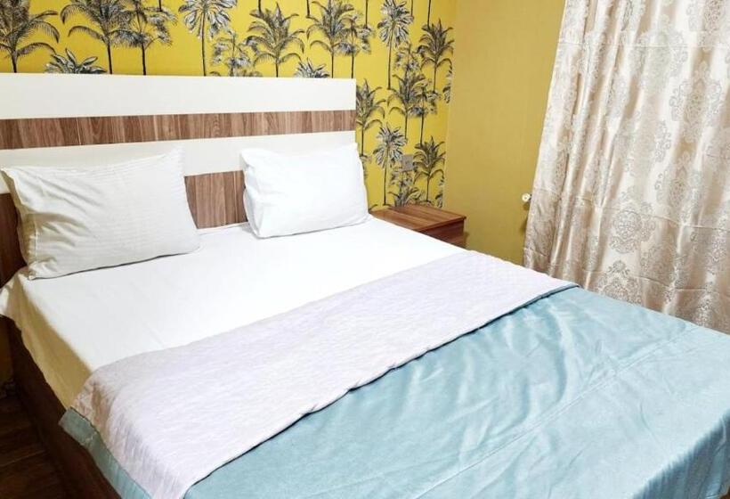 هاستل Ariva Center Econom