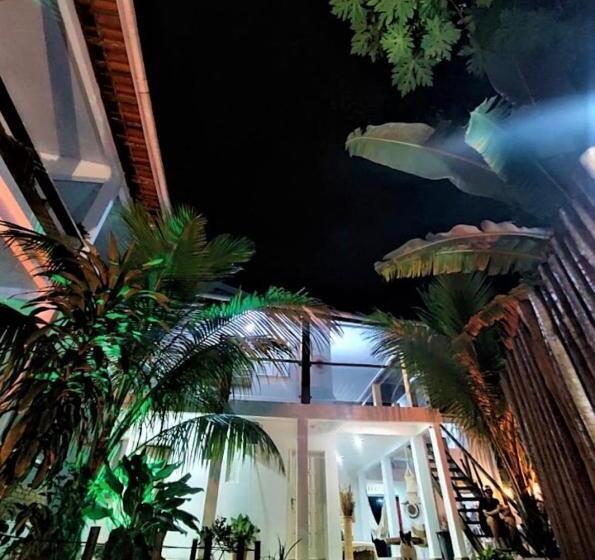 Retkeilymaja Moana Guest House