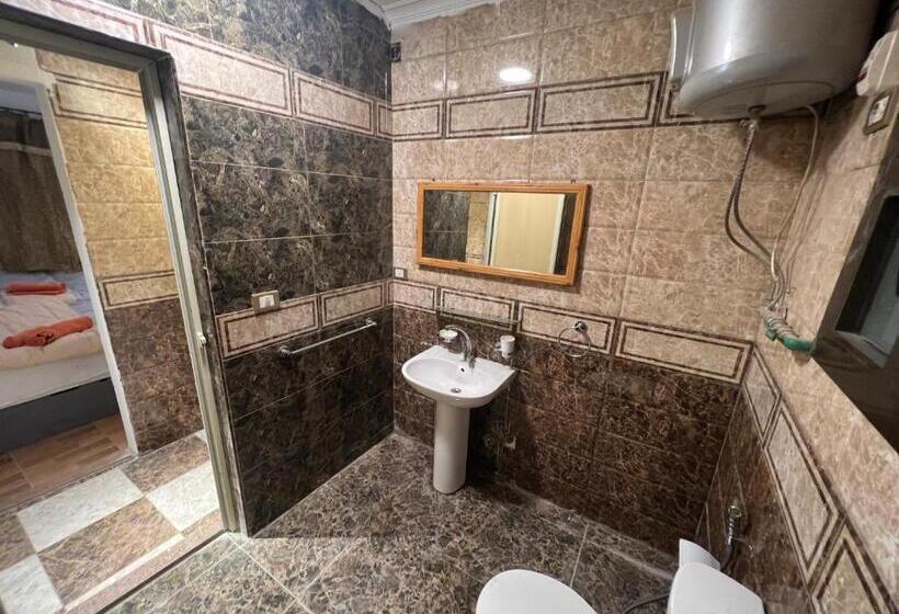 هاستل Near The Pyramids Inn