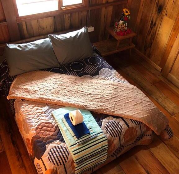 هاستل Rana De Cristal