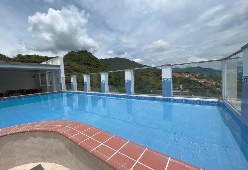 Apartahotel San Gil Plaza   Bed & Coffee