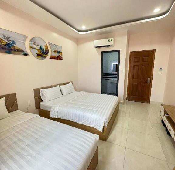 تختخواب و صبحانه Angels Homestay Grand World