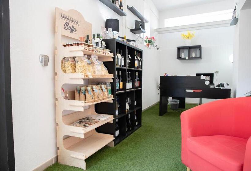 تختخواب و صبحانه Carlo Five