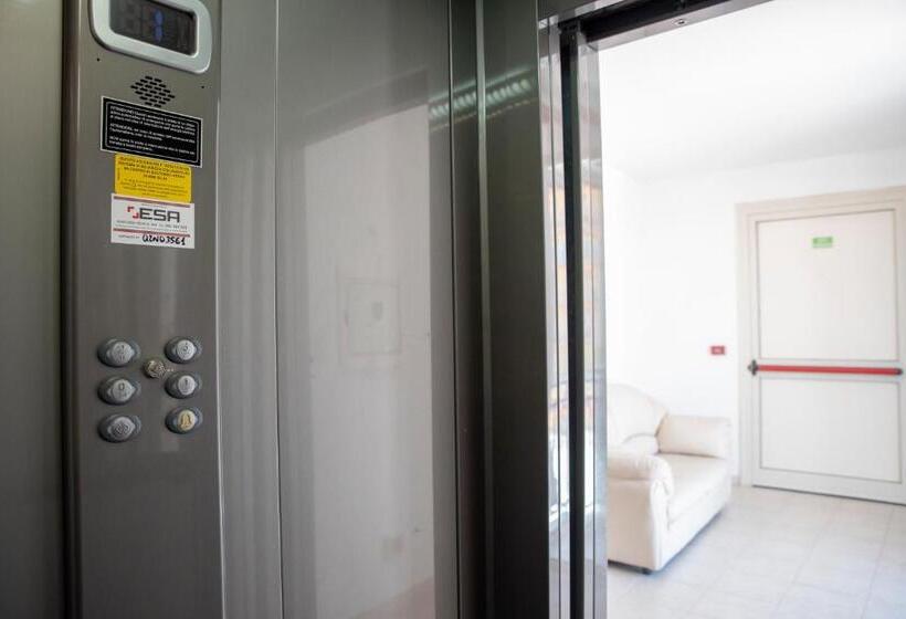 住宿加早餐  Carlo Five