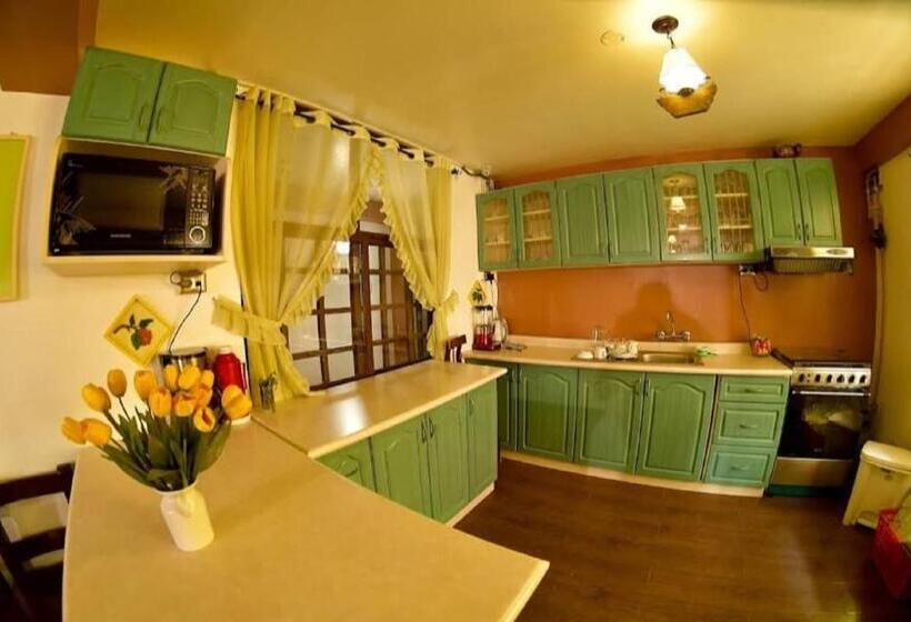 تختخواب و صبحانه De Turistas Huaraz Habitación Triple