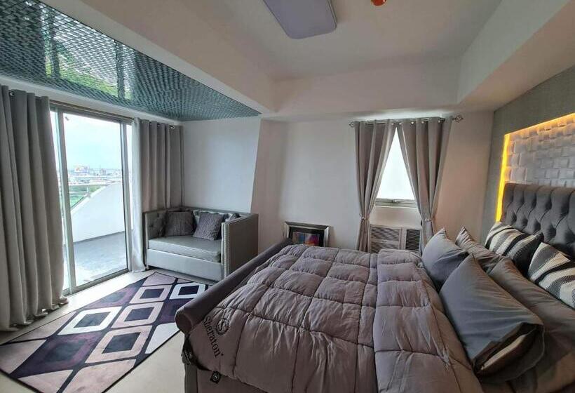 تختخواب و صبحانه Family Room 1br Huge Balcony In Azure North