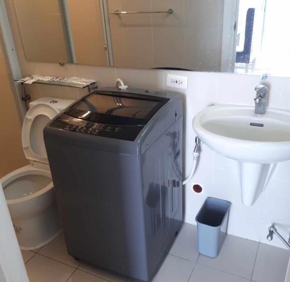 تختخواب و صبحانه Family Room 1br Huge Balcony In Azure North