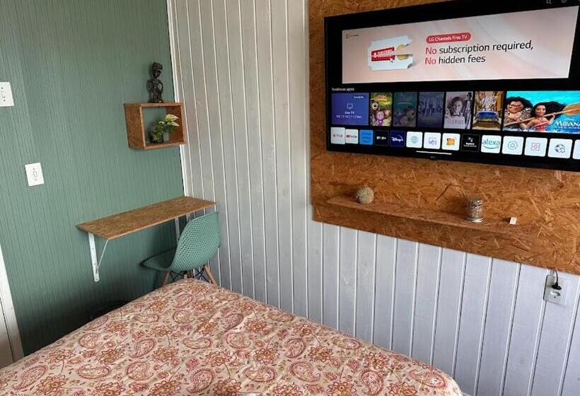 민박 Quarto 6 No Centro De Itajaí, Ar+smarttv