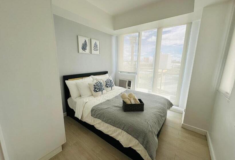 Casa Bw Azure Urban Resort Residences