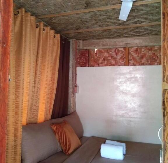 הוסטל Khloe Serenity Guest House