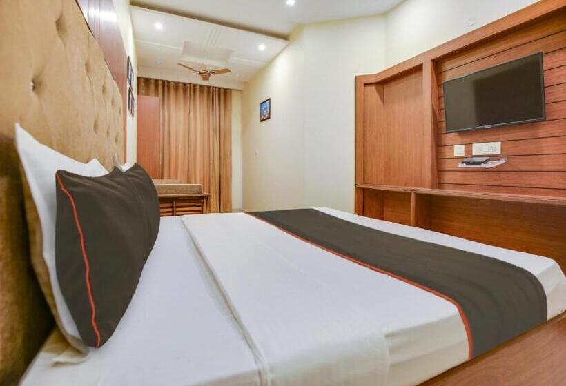 בית מלון כפרי Collection O Ignis