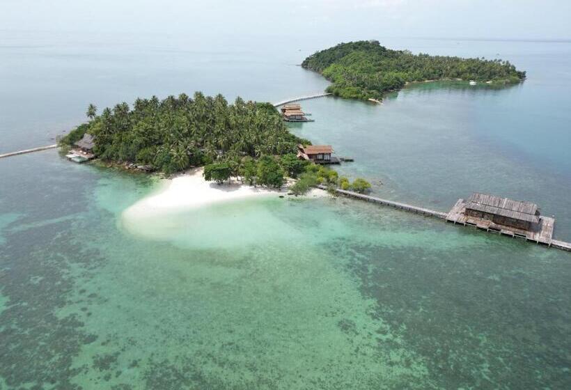 Full Moon Island Resort