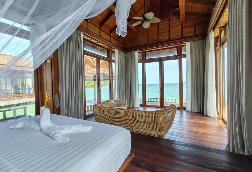 Full Moon Island Resort