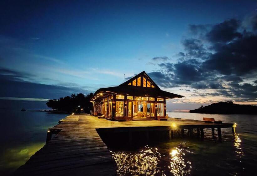 Full Moon Island Resort