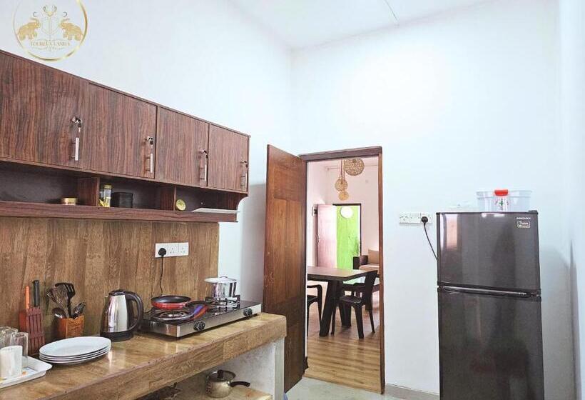 Galle Face Terrace Hostel By Tourlux