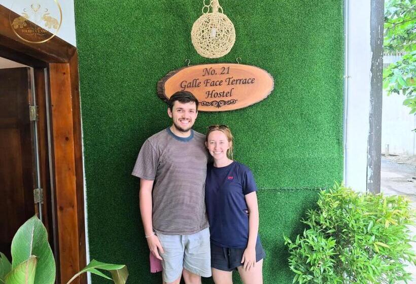 Galle Face Terrace Hostel By Tourlux