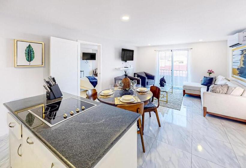 ホテル Alina 203a @ Morgan Residences