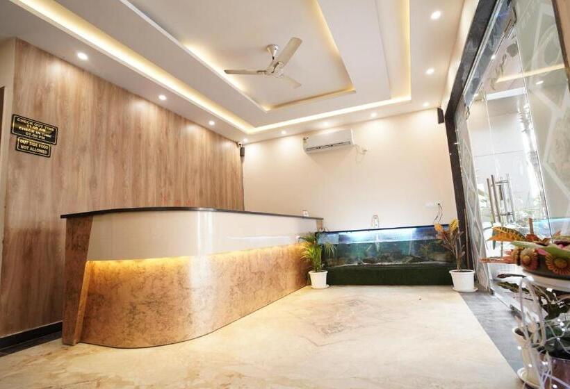 בית מלון כפרי Anant Rishikesh