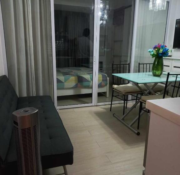 هتل Bias Haven Azure Urban Resort Residences