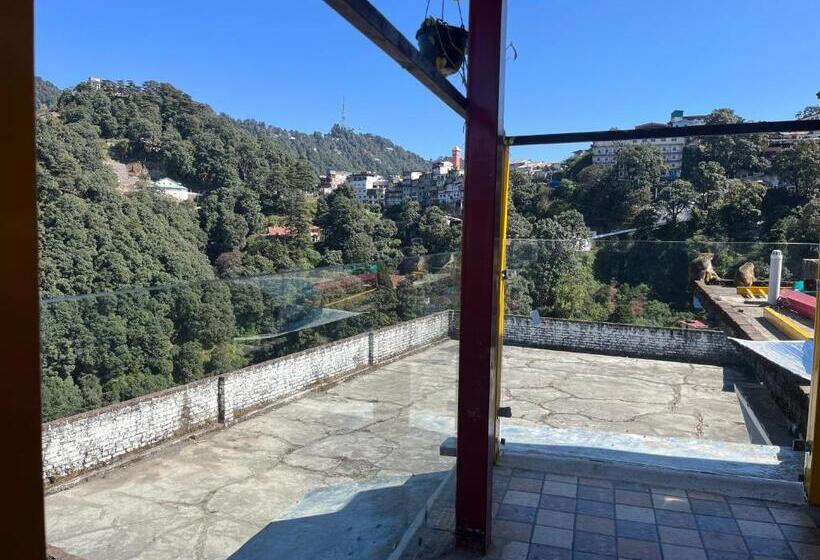 בית מלון כפרי Baba’s Crazy House