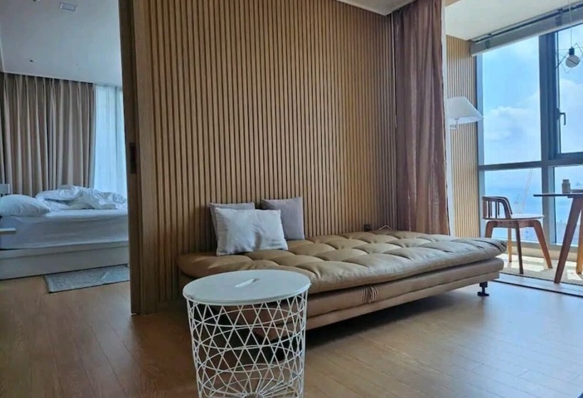 בית מלון כפרי Bona Travel Haeundae