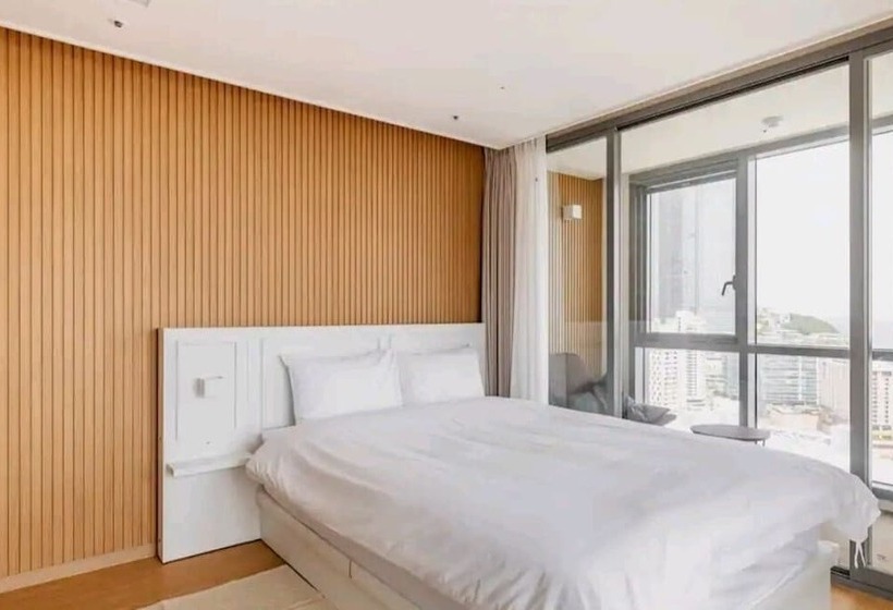 בית מלון כפרי Bona Travel Haeundae