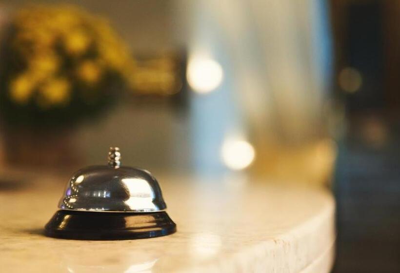 酒店 Budget Retreat Tirana & Studios