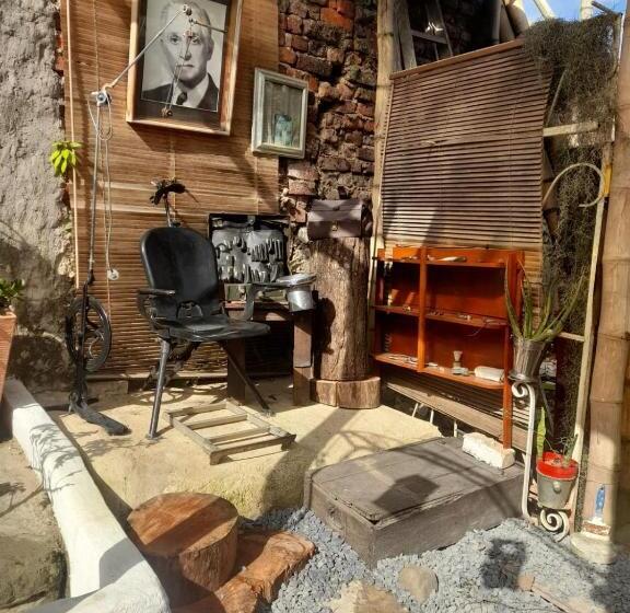 فندق Casona Museo Alcantús