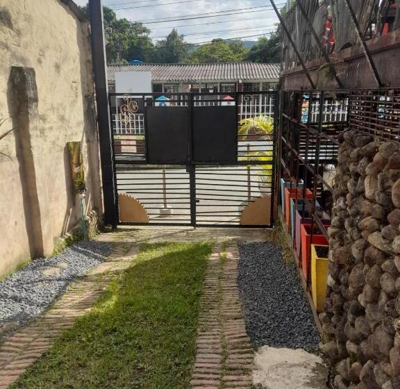 فندق Casona Museo Alcantús