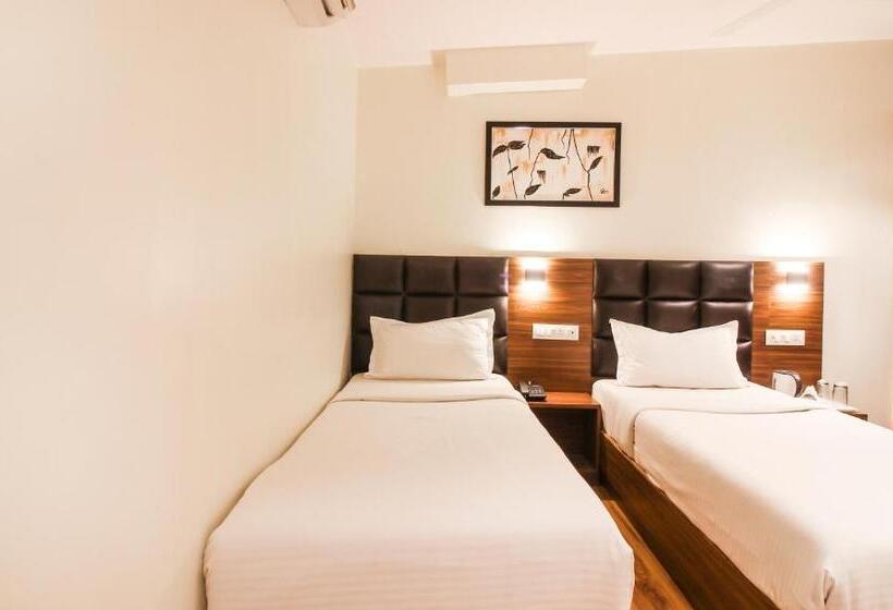 酒店 Deluxe Residency