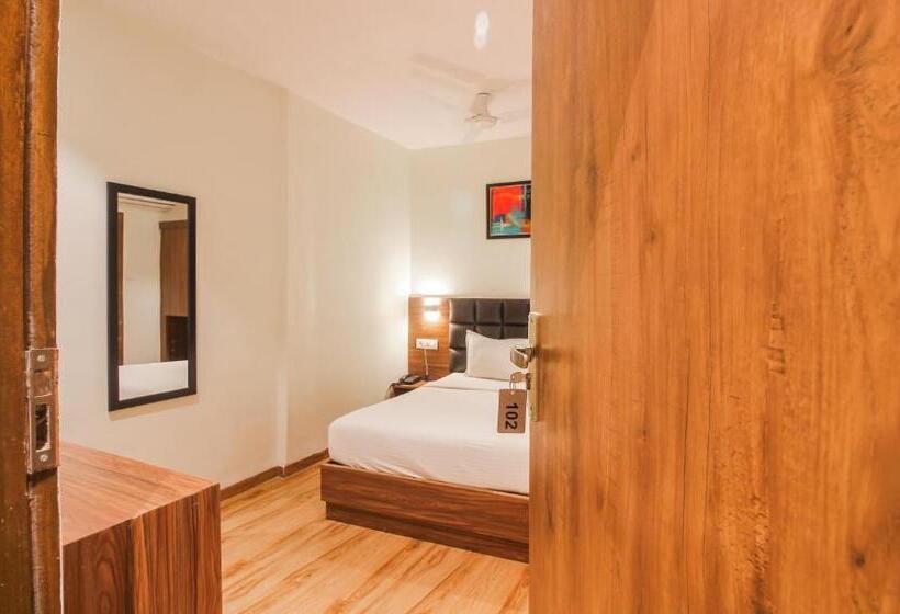 酒店 Deluxe Residency