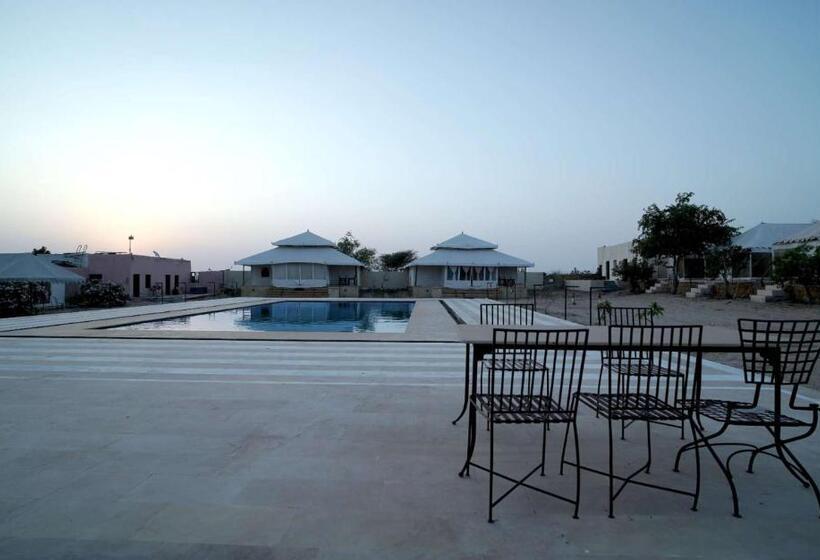 酒店 Ekanta Resort