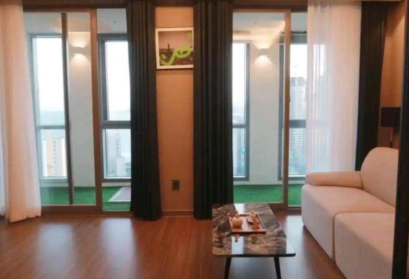 בית מלון כפרי Bona Travel Haeundae