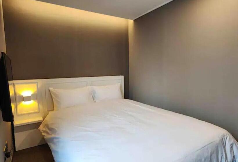 בית מלון כפרי Bona Travel Haeundae