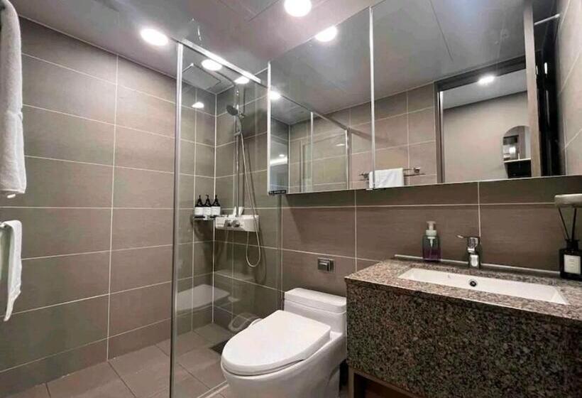 בית מלון כפרי Bona Travel Haeundae